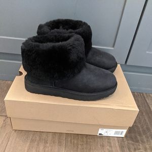 NEW UGG mini fluff boot